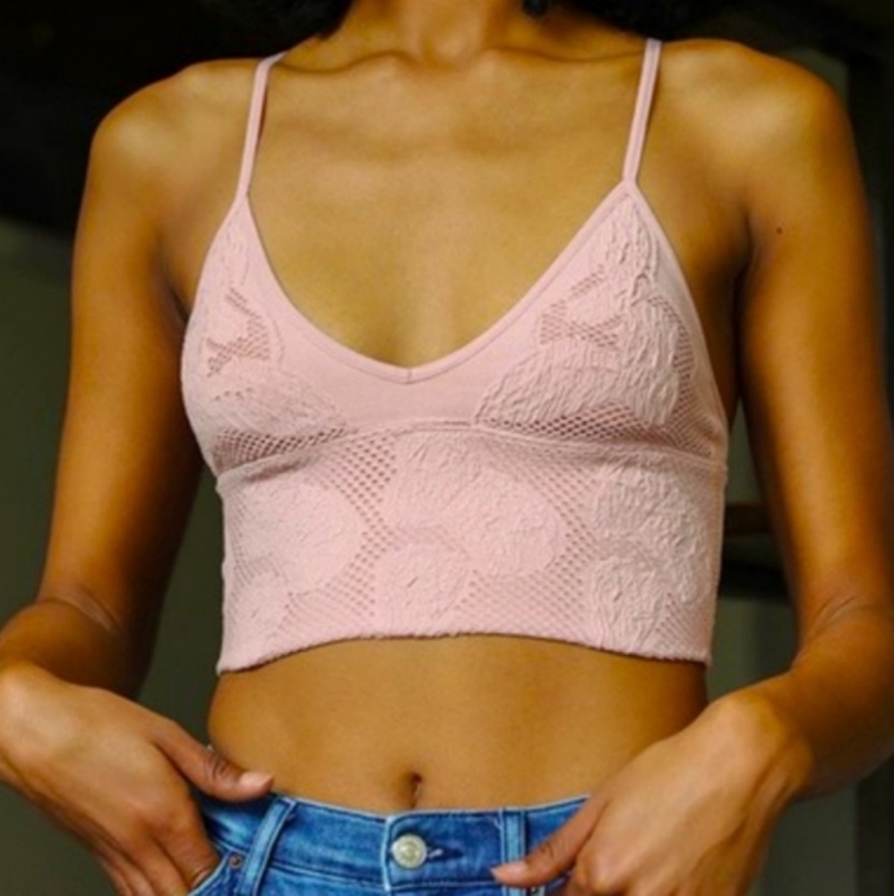 Boho Lace Eyelet Cami Crop Top with Adjustable Straps NWOT